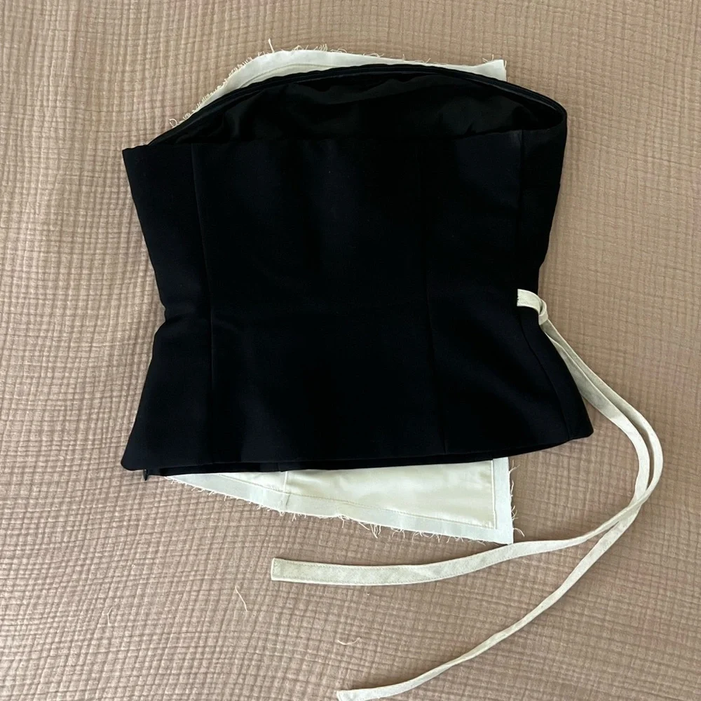 Black & Cream Asymmetric Tie Corset Top - Picture 2 of 10